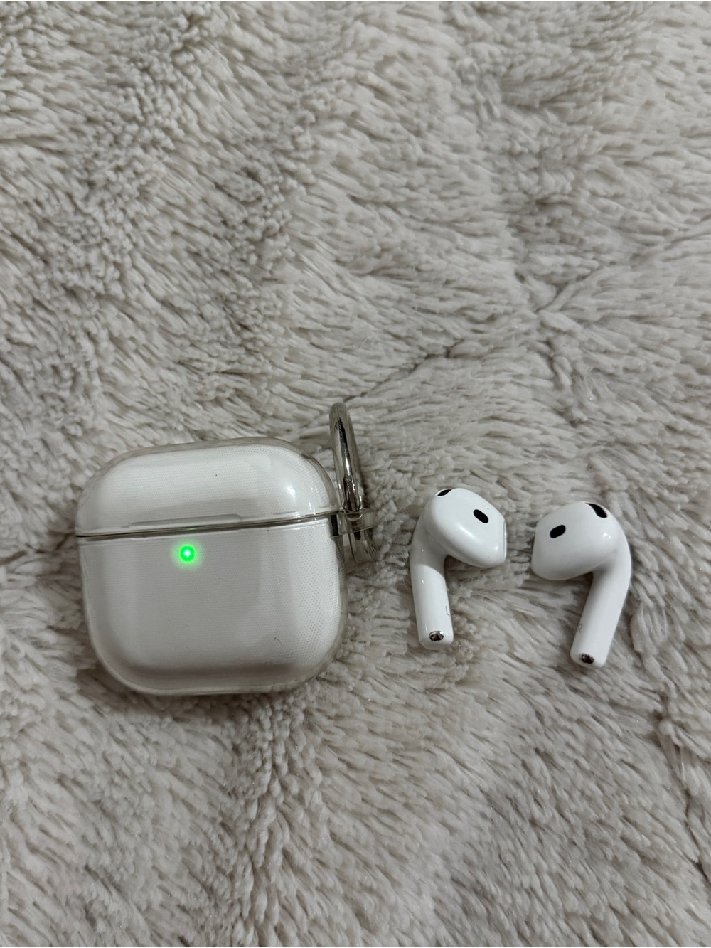 Apple AirPods 4